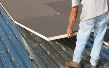 benefits of insulating Sardis flat roofing